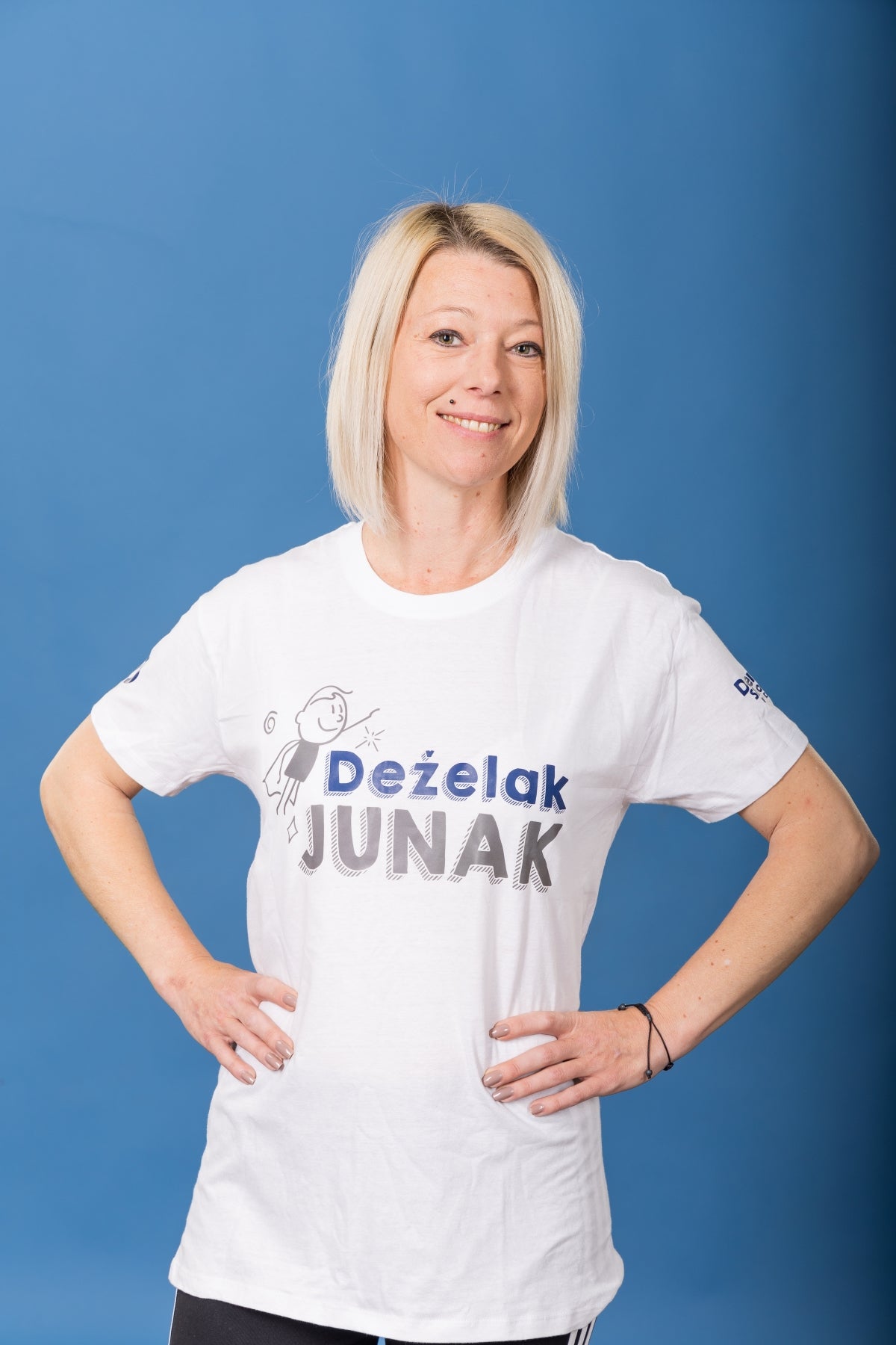 Ženska in moška majica Deželak Junak